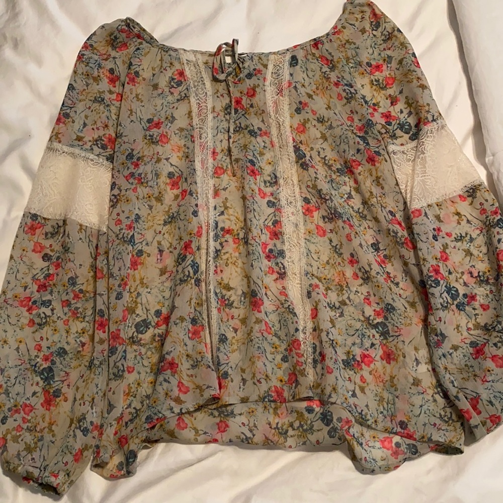 XS Vera Wang blouse